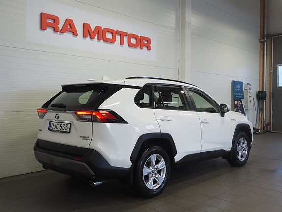 Toyota RAV4 5 of 22
