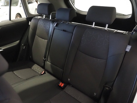 Toyota RAV4 15 of 22