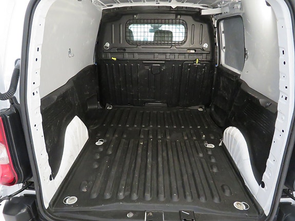 Peugeot Partner 8 of 12