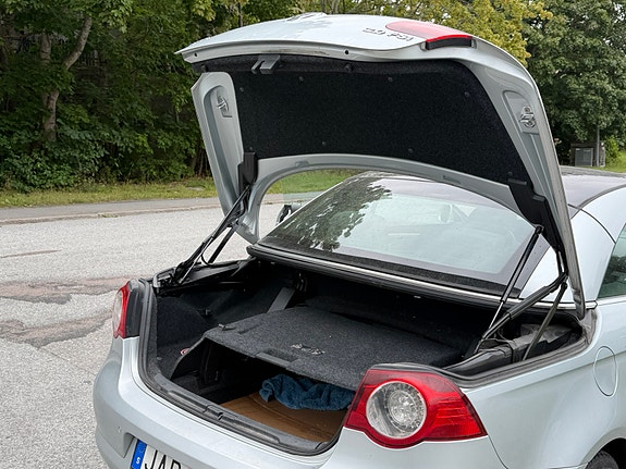Volkswagen Eos 10 of 11