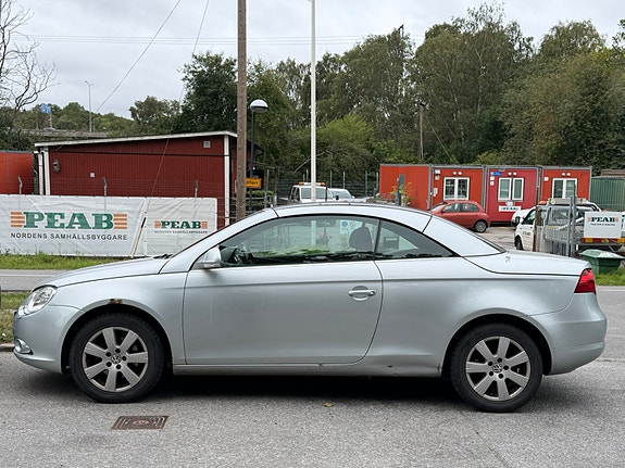 Volkswagen Eos 4 of 11