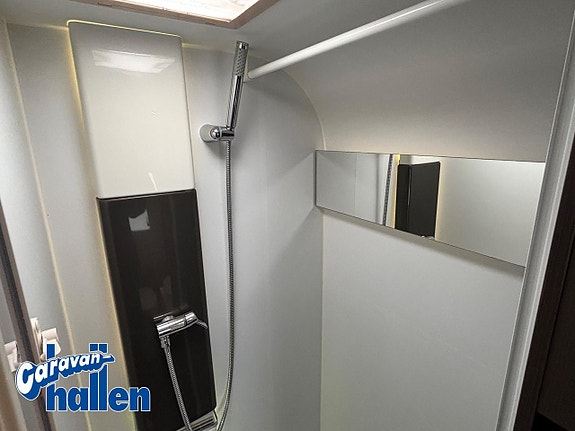 Adria Alpina 663 HT 18 of 19
