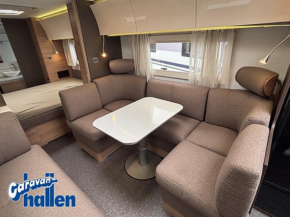 Adria Alpina 663 HT 10 of 19