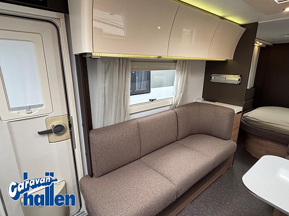 Adria Alpina 663 HT 11 of 19