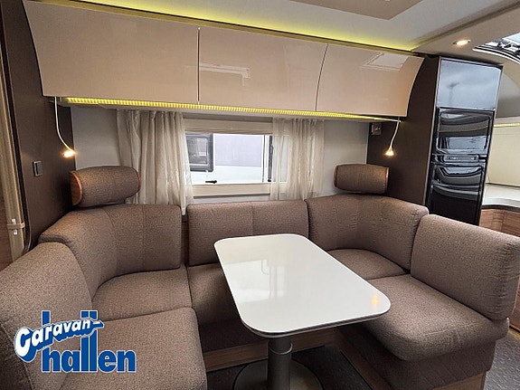 Adria Alpina 663 HT 12 of 19