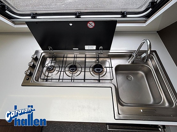 Adria Alpina 663 HT 10 of 19