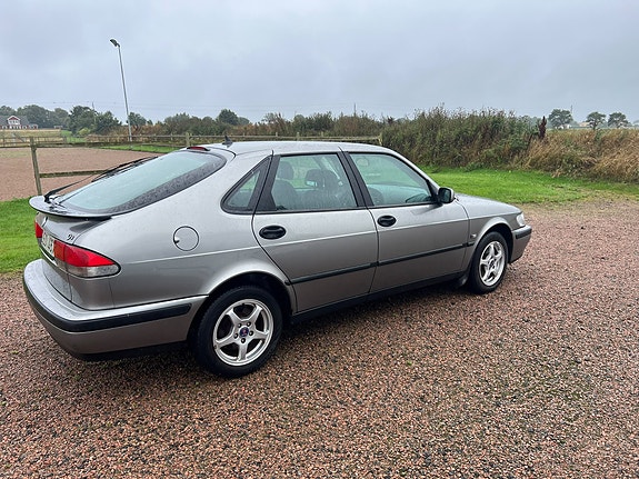 Saab 9-3 2 of 9