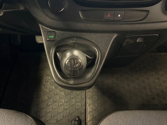 Opel Vivaro 10 of 14
