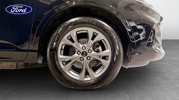 Ford Kuga 9 of 11