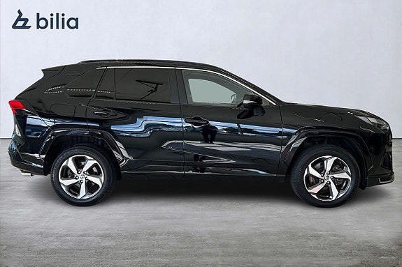 Toyota RAV4 18 of 23