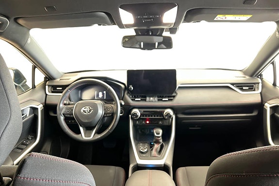 Toyota RAV4 10 of 23
