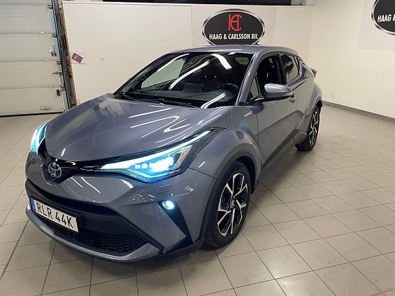 Toyota C-HR 2 of 8