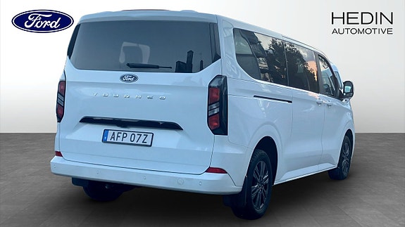 Ford Custom Tourneo 2 of 12