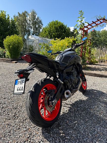 Yamaha MT-07 3 of 4