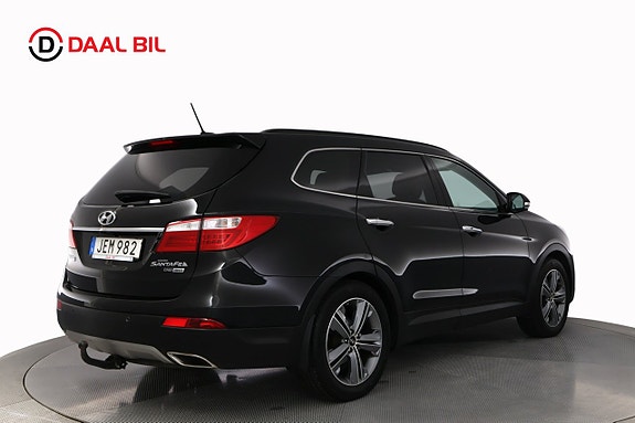 Hyundai Grand Santa Fe 6 of 26
