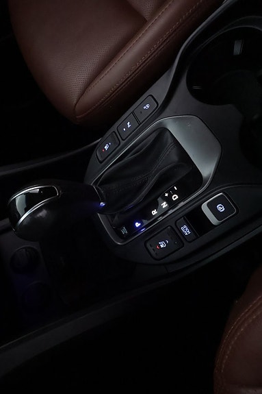 Hyundai Grand Santa Fe 23 of 26