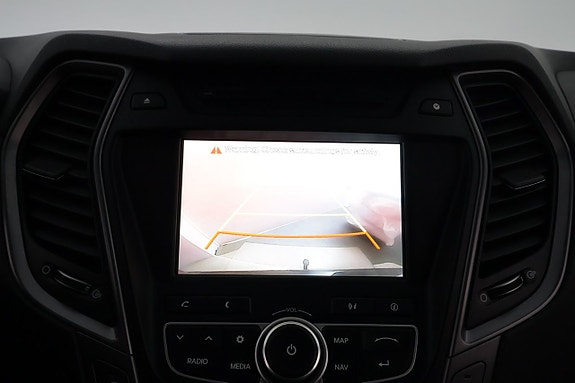 Hyundai Grand Santa Fe 18 of 26