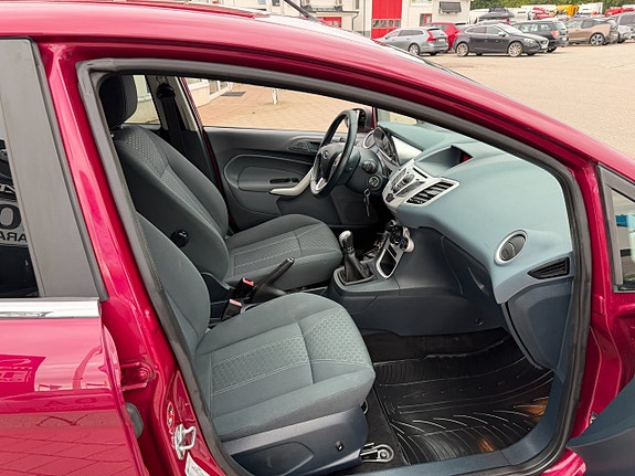 Ford Fiesta 9 of 23