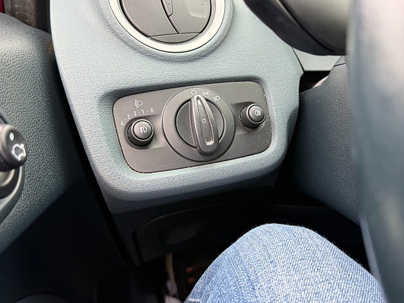 Ford Fiesta 19 of 23