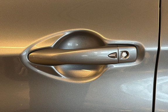 Nissan Qashqai 8 of 25