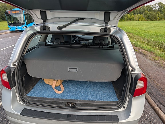Volvo V70 5 of 7