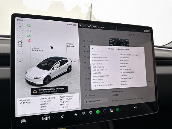 Tesla Model 3 24 of 30