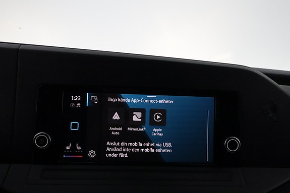 Volkswagen Caddy Maxi 18 of 25