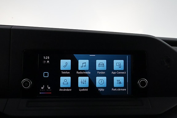 Volkswagen Caddy Maxi 16 of 25