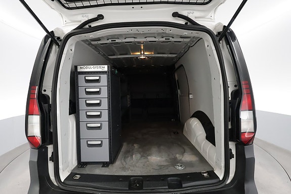 Volkswagen Caddy Maxi 24 of 25