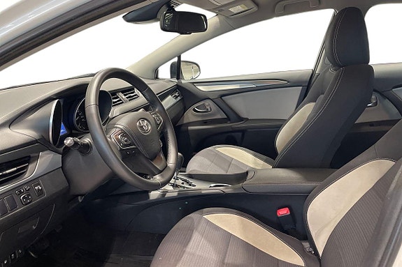 Toyota Avensis 10 of 22