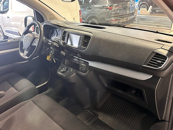 Toyota Proace Verso 5 of 8
