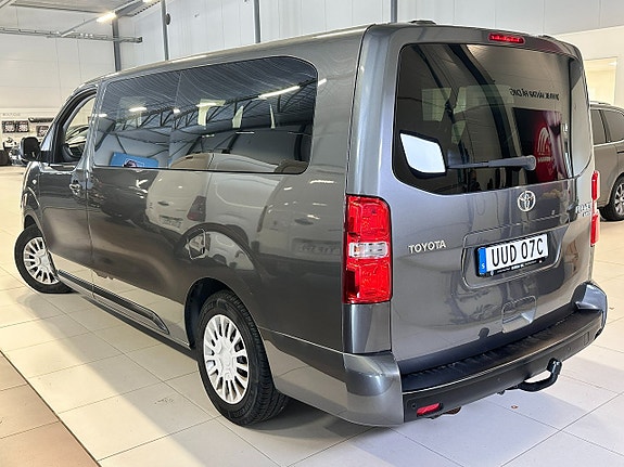 Toyota Proace Verso 2 of 8
