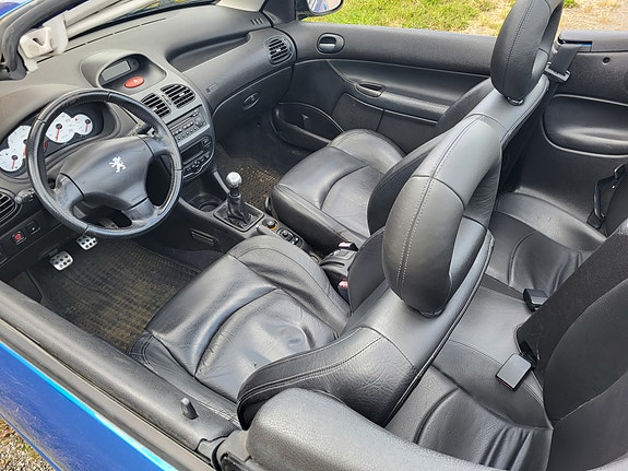 Peugeot 206 CC 3 of 4