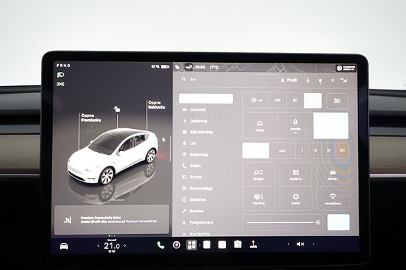 Tesla Model Y 18 of 26