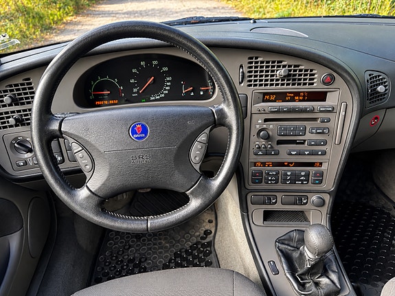 Saab 9-5 6 of 8