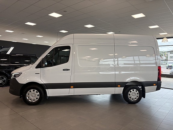 Mercedes-Benz Sprinter 314 2 of 6