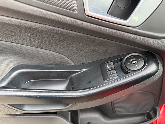 Ford Fiesta 14 of 26