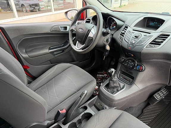 Ford Fiesta 8 of 26