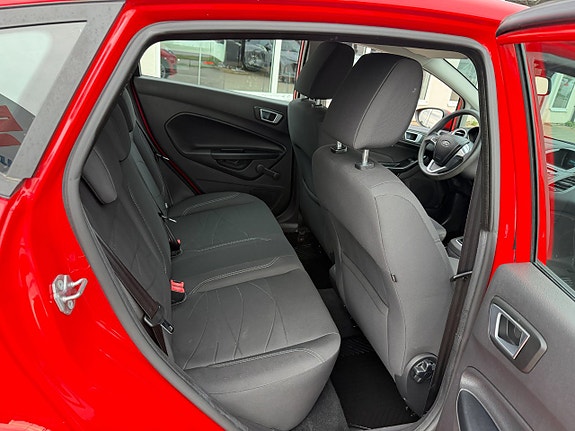 Ford Fiesta 9 of 26