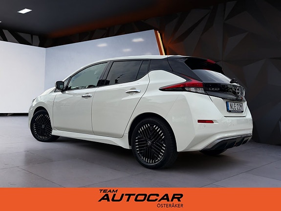 Nissan Leaf 4 of 18