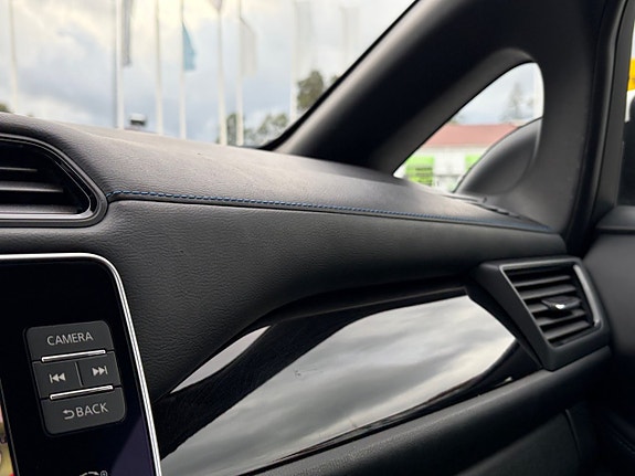 Nissan Leaf 17 of 18