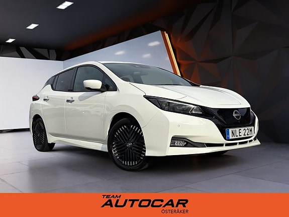 Nissan Leaf 2 of 18