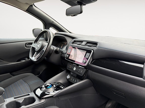Nissan Leaf 10 of 18