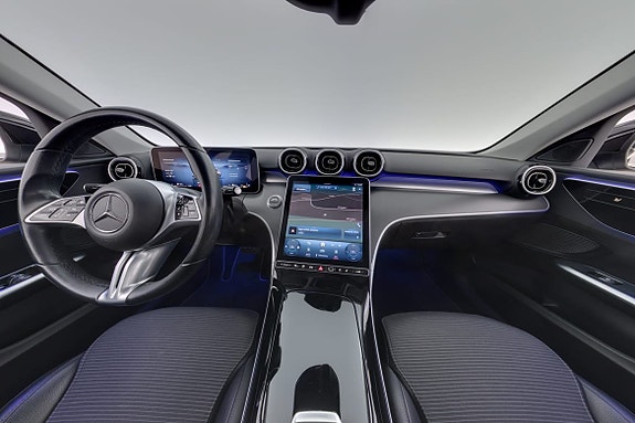 Mercedes-Benz C300 14 of 30