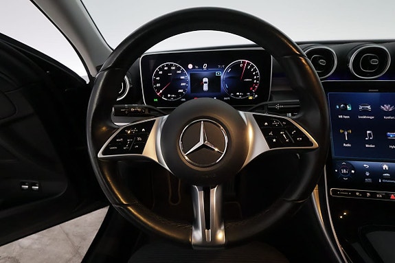 Mercedes-Benz C300 16 of 30
