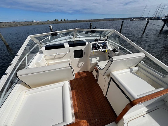 Bertram 28 Moppie -96 | 2 x Yamnar 6LPA-STP Diesel -2006 5 of 12