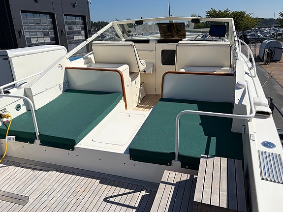 Bertram 28 Moppie -96 | 2 x Yamnar 6LPA-STP Diesel -2006 4 of 12