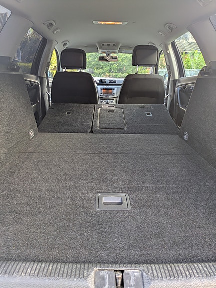 Volkswagen Passat 5 of 19
