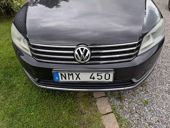 Volkswagen Passat 7 of 19