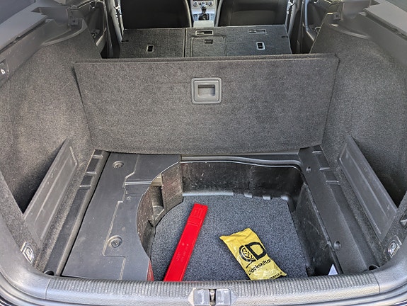 Volkswagen Passat 4 of 19